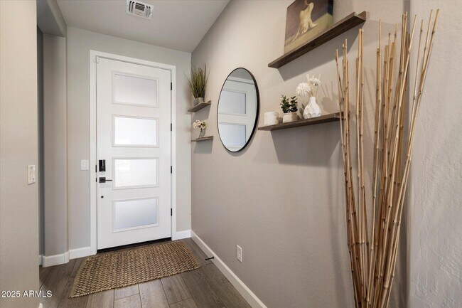 Foto del edificio - 18166 E Juniper Oaks Dr