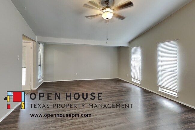 Building Photo - 745 Cambridge Dr Plano