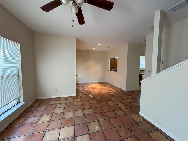 Building Photo - 1504 Cinnamon Path