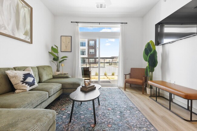 Foto del edificio - 1301 Leah Ave