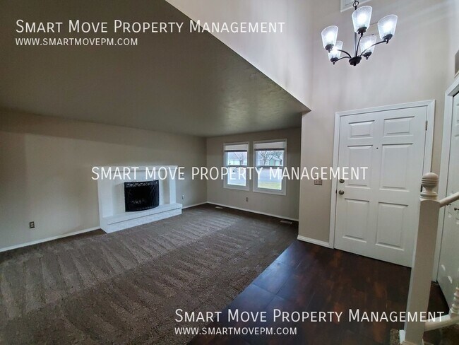 Foto del edificio - Lakewood 4bdrm on Quiet Dead End St. Gorge...