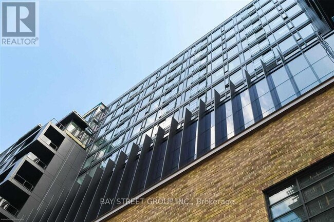 Building Photo - 505 Richmond St W