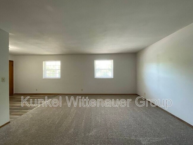 Building Photo - 522 N 38th St