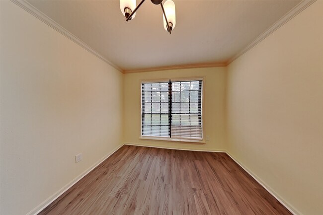 Foto del edificio - 7514 Dogwood Falls Rd