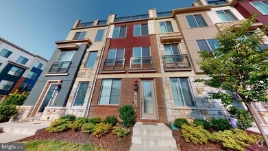 Building Photo - 14612 Lakestone Dr
