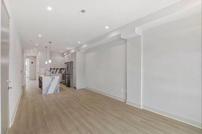 Building Photo - 3523 14th St NW