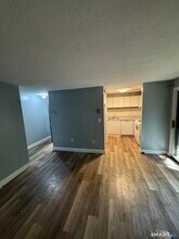Building Photo - 104 Burgundy Hill Ln