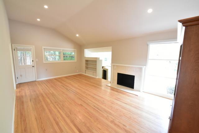 Foto del edificio - 3 bedroom in Redwood City CA 94061-1339