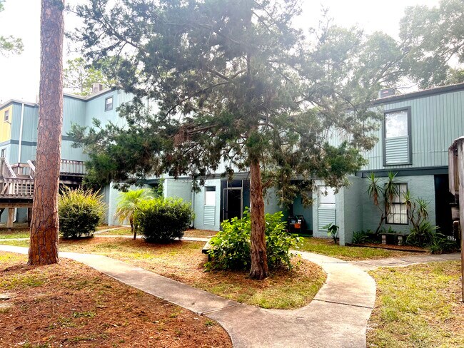 Foto del edificio - 709 SW 75th St