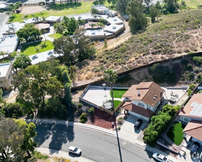 Parkside At Rancho Arbolitos Apartments for Rent with a Garage Poway