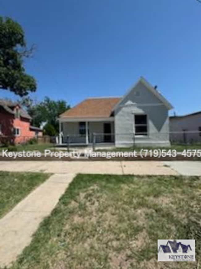 Building Photo - Completely Renovated 3 Bedroom/1 Bathroom/...