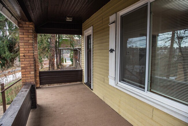 Photo - 2018 Kiralfy Ave House