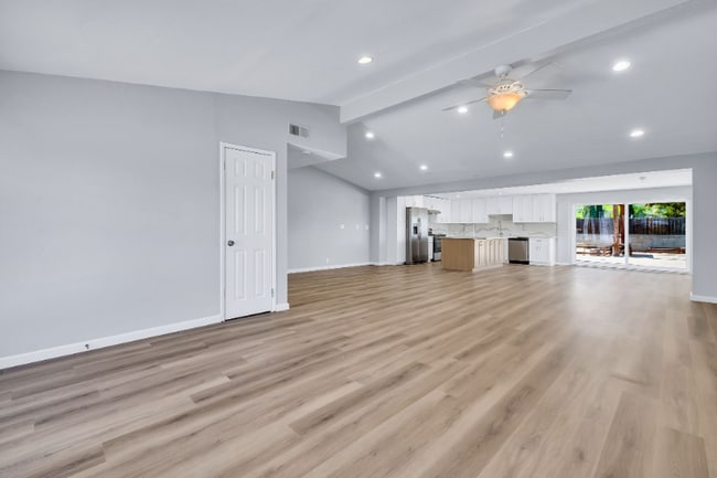 Building Photo - 3424 Andover St