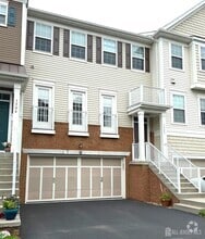 Building Photo - 1305 Hudson Cir