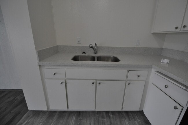 Building Photo - 13800 Sherman Way