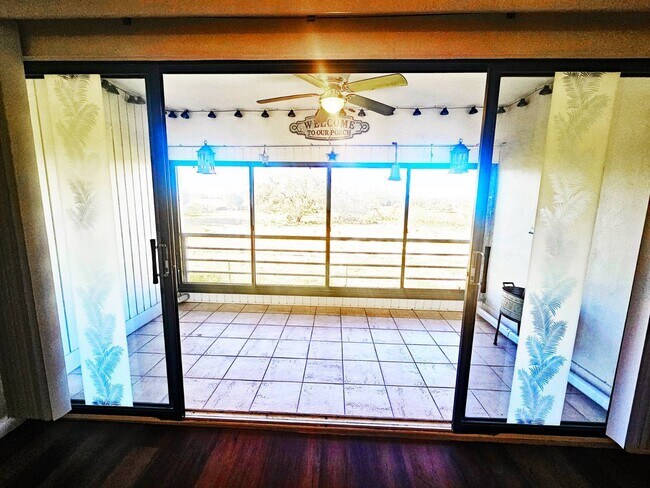 Foto del edificio - 120 Fairway Ct
