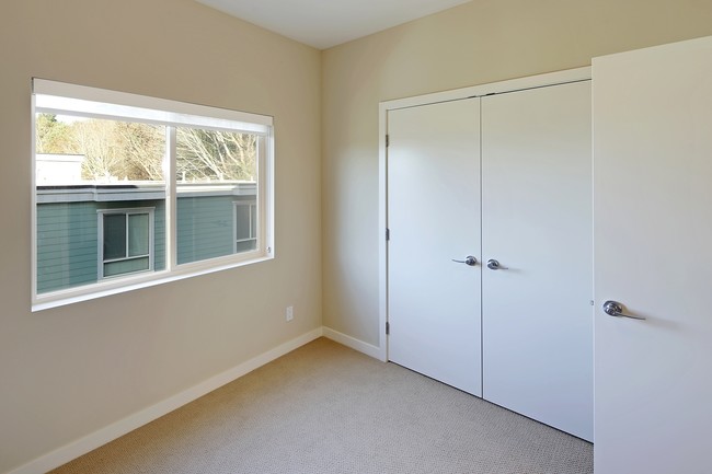 Interior Photo - Crest Apartments