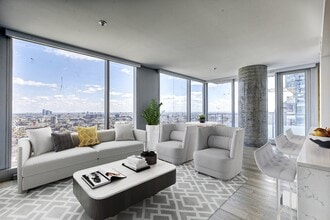 Building Photo - 1400 René-Lévesque Blvd W