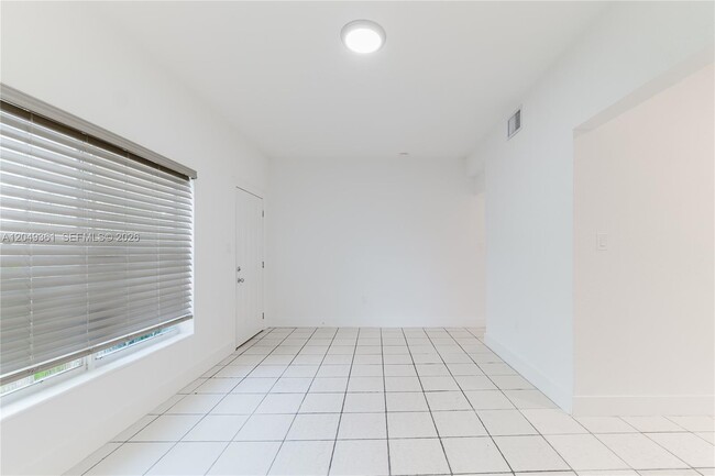 Building Photo - 6130 Flagler St