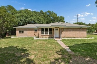 Building Photo - 1212 W Murphy Rd