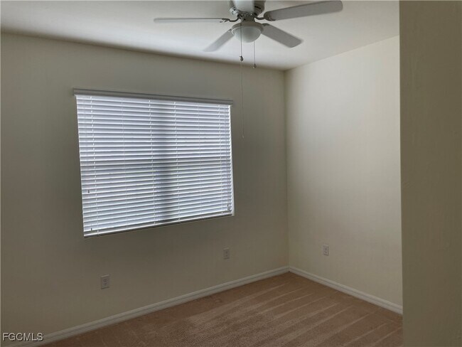 Foto del edificio - 2700 NW 21st Terrace