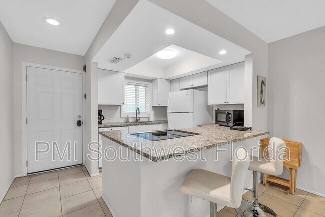 Foto del edificio - 1670 Laurel St