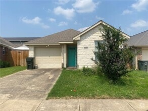 Building Photo - 2657 Symphony Park Dr