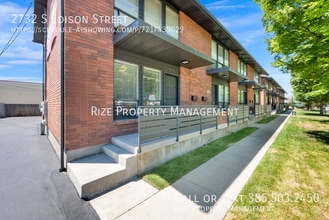 Building Photo - 2732 S Edison St
