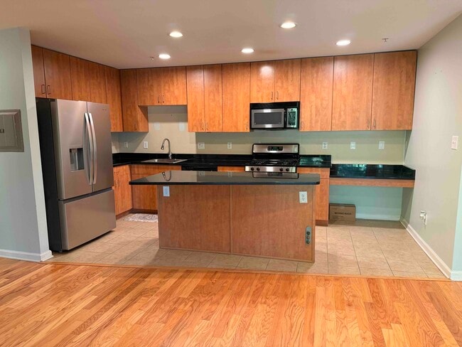 Building Photo - 1117 Primrose Ct
