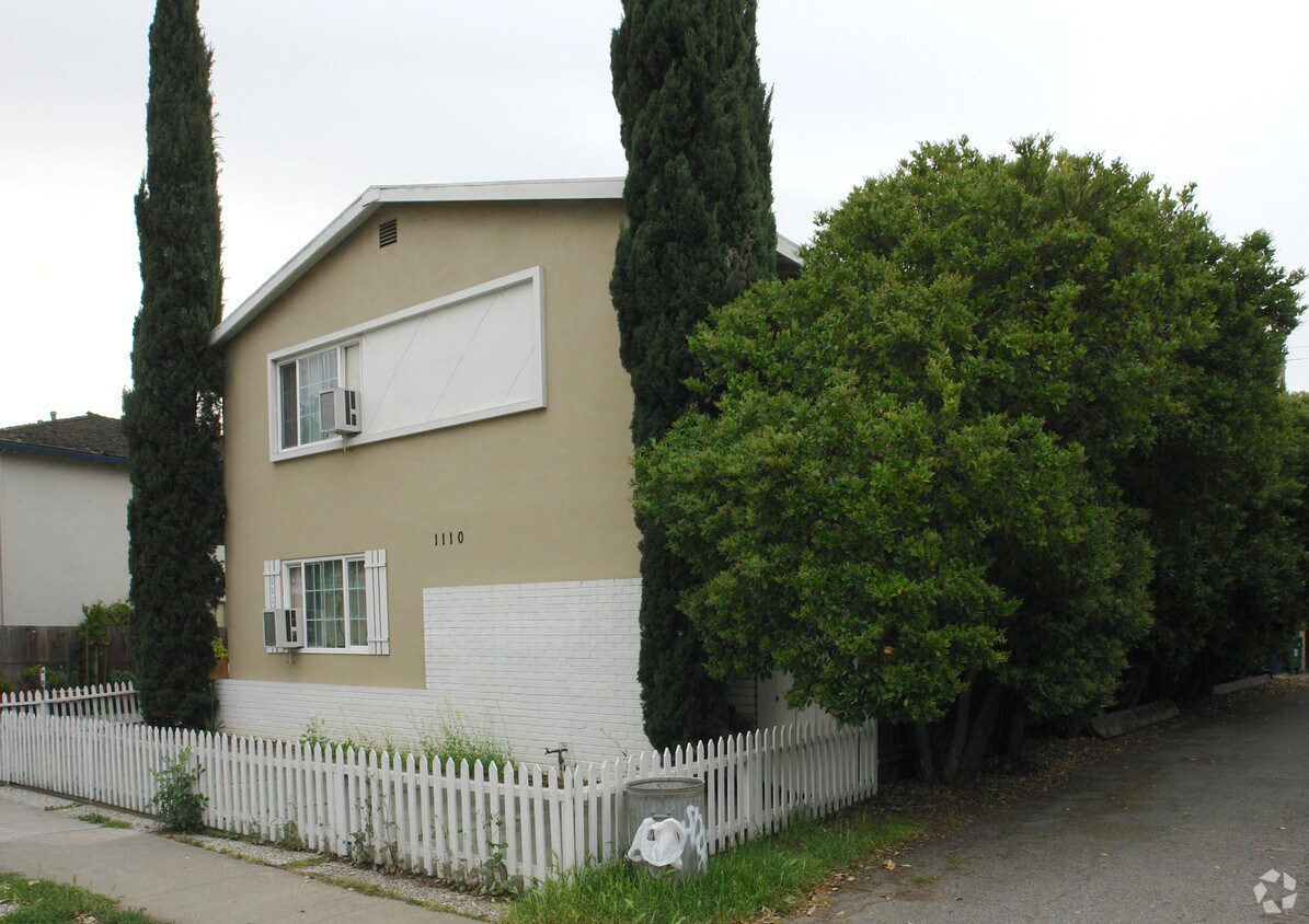 Foto del edificio - 1110 W Hamilton Ave