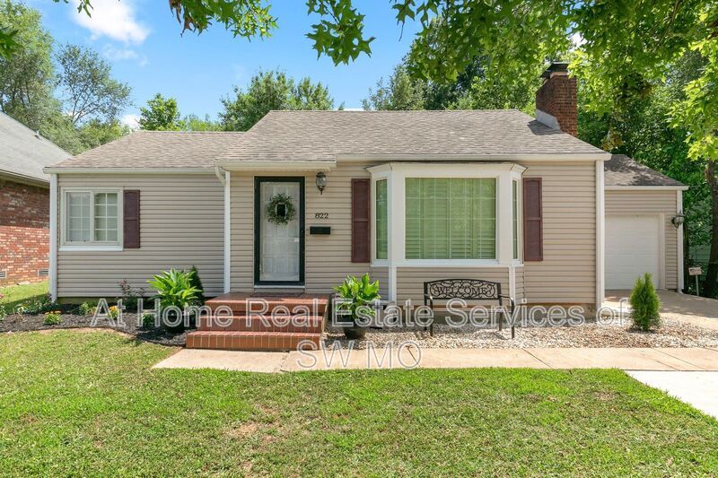 Foto principal - 822 E Sunshine St