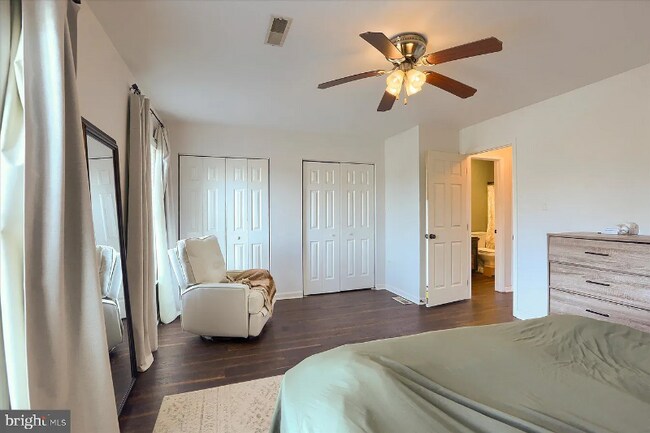 Building Photo - 87 Persian Lilac Dr