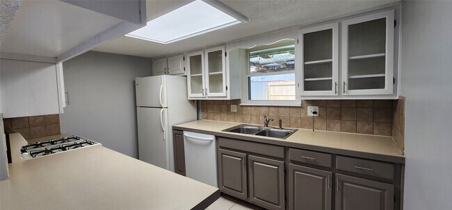 Building Photo - 2527 Meandering Trail