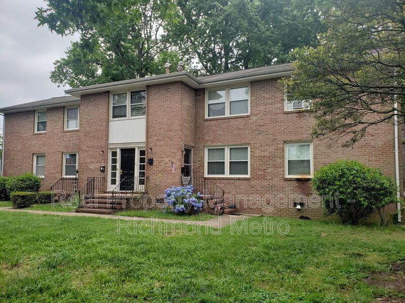 Primary Photo - 1138 Shuford Ave