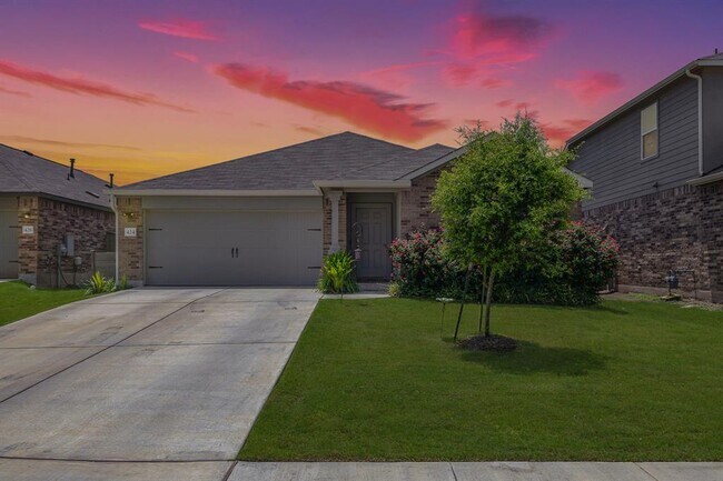 Foto del edificio - 424 Sebring Cir