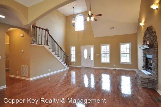 Building Photo - 4 br, 2.5 bath House - 3113 Twelve Oaks Blvd
