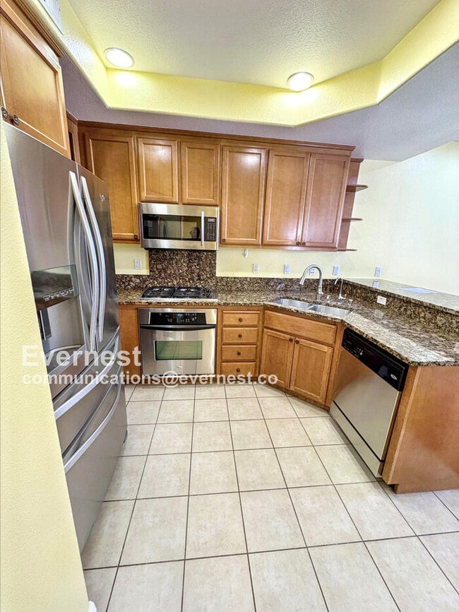 Foto del edificio - 1079 Westbury Dr