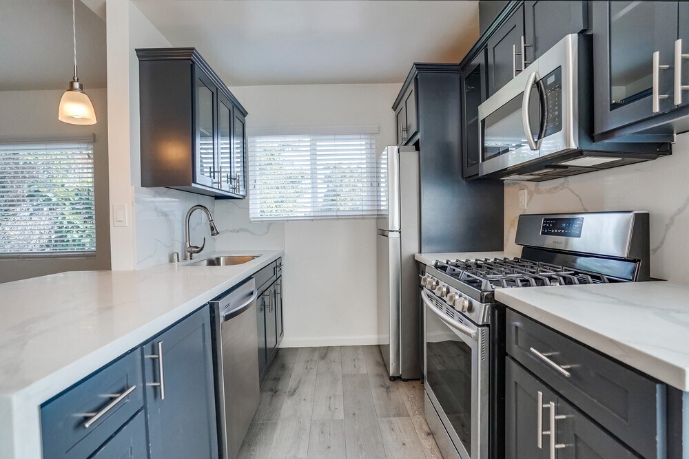 Foto principal - 1042 Leighton Ave
