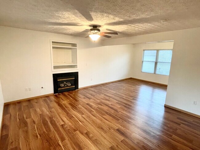 Foto del edificio - 4784 Mattox St