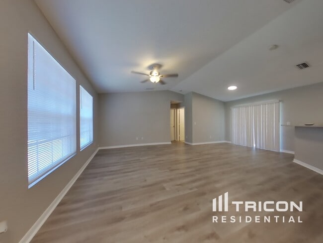 Building Photo - 4498 Jaslo Ave