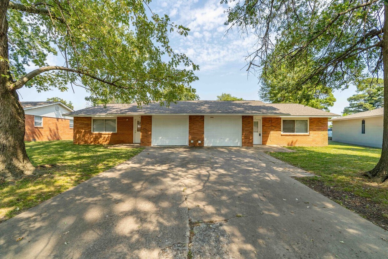 Foto principal - Minutes from Downtown Emma!!! Cozy 2 bedro...