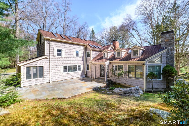 Building Photo - 414 Riversville Rd