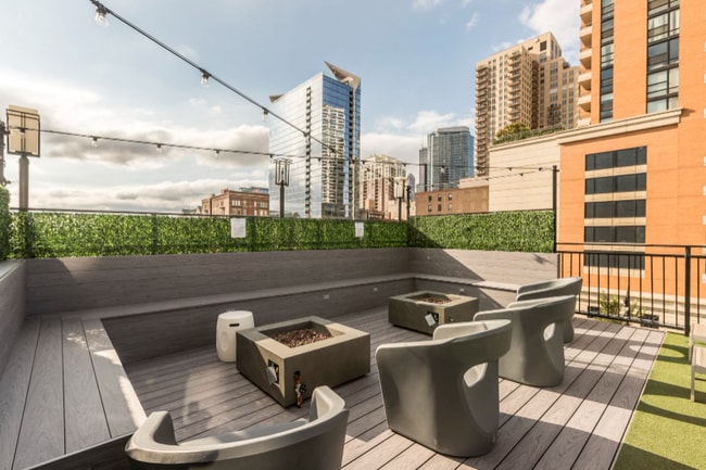 Photo - 1200 S Michigan Ave Apartment