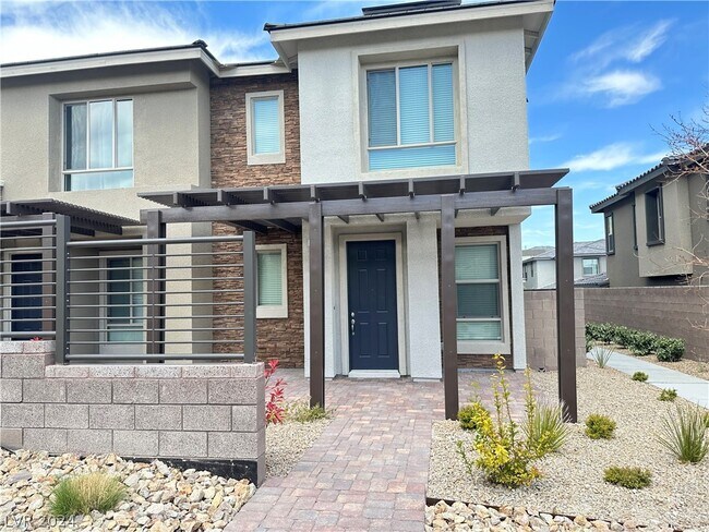 Foto del edificio - 11703 Emerald Lk Ave