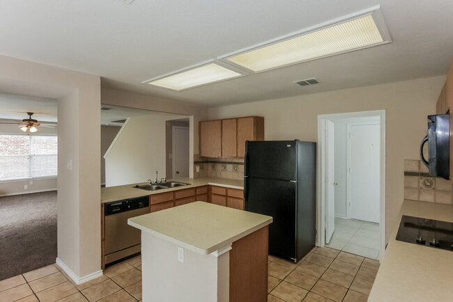 Foto del edificio - 629 Gibson St