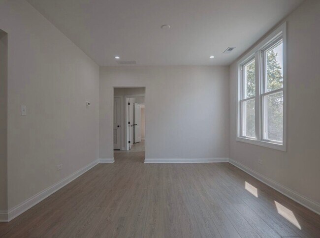 Foto del edificio - 7047 S Princeton Ave
