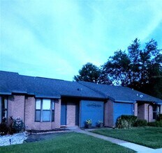 Building Photo - 2510 King Oak Cir