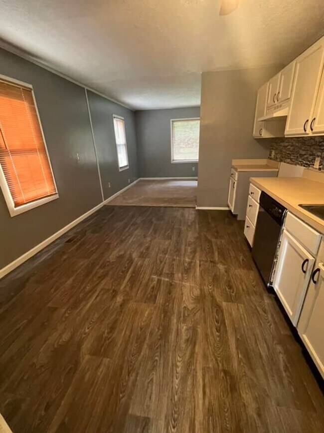 Foto del edificio - 833 Independence Ave