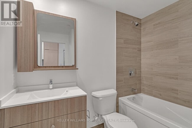 Building Photo - 75 Canterbury Pl