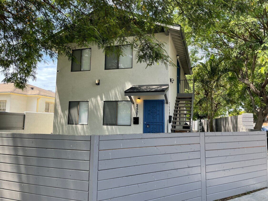 2507 Clyde Ave, Los Angeles, CA 90016 Apartments in Los Angeles, CA